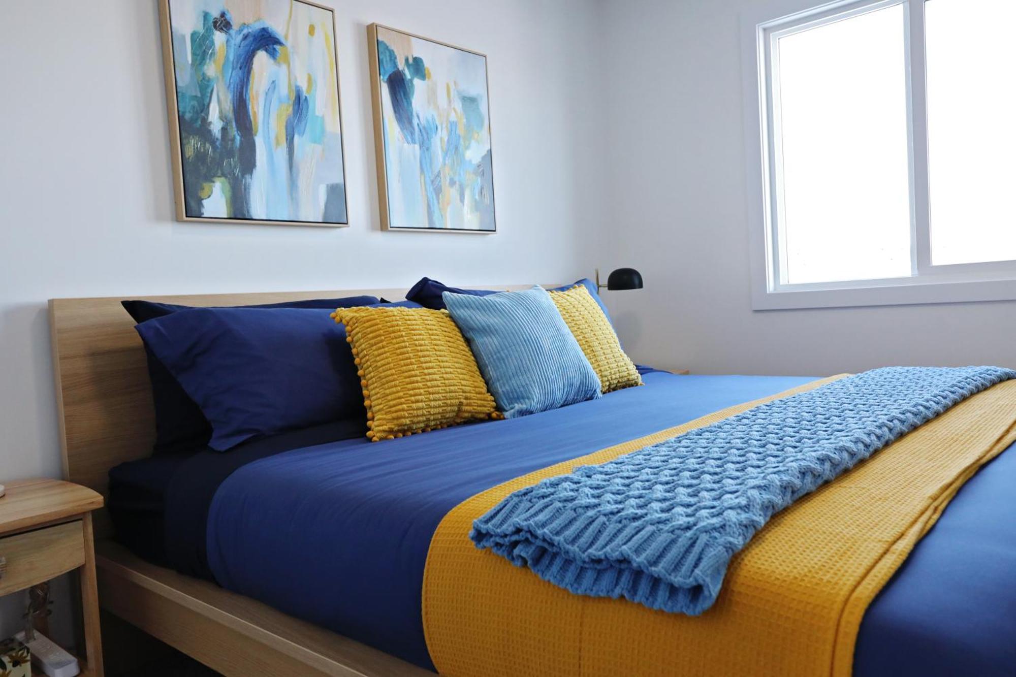 Boho Retreat With King Beds, Golf, Disney+, Near Wem *