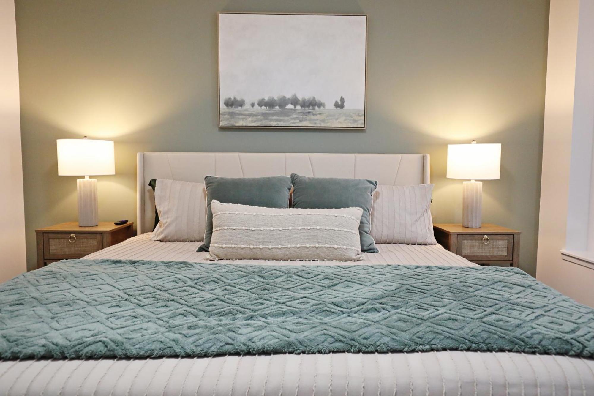 Boho Retreat With King Beds, Golf, Disney+, Near Wem Holiday home Edmonton